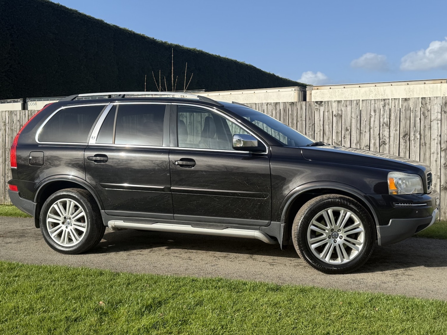 Used Volvo XC90 2010 for sale - 78045539: Photo 4