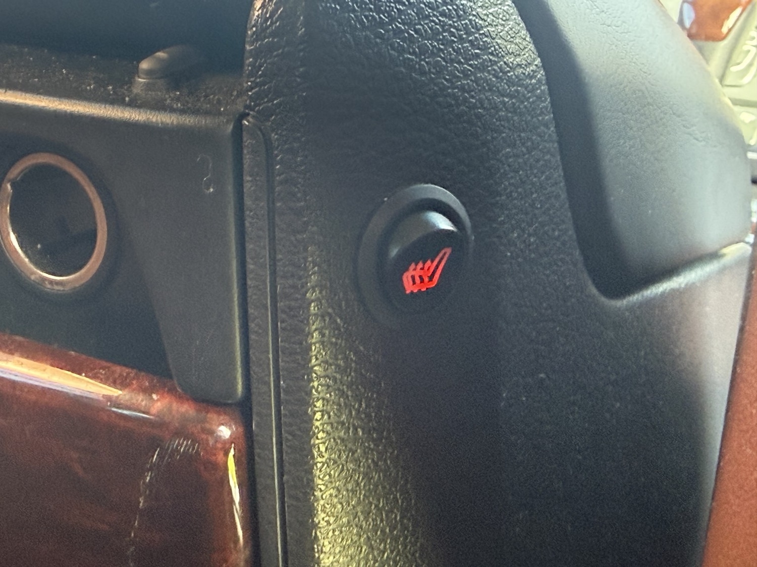 Used Volvo XC90 2010 for sale - 78045539: Photo 43