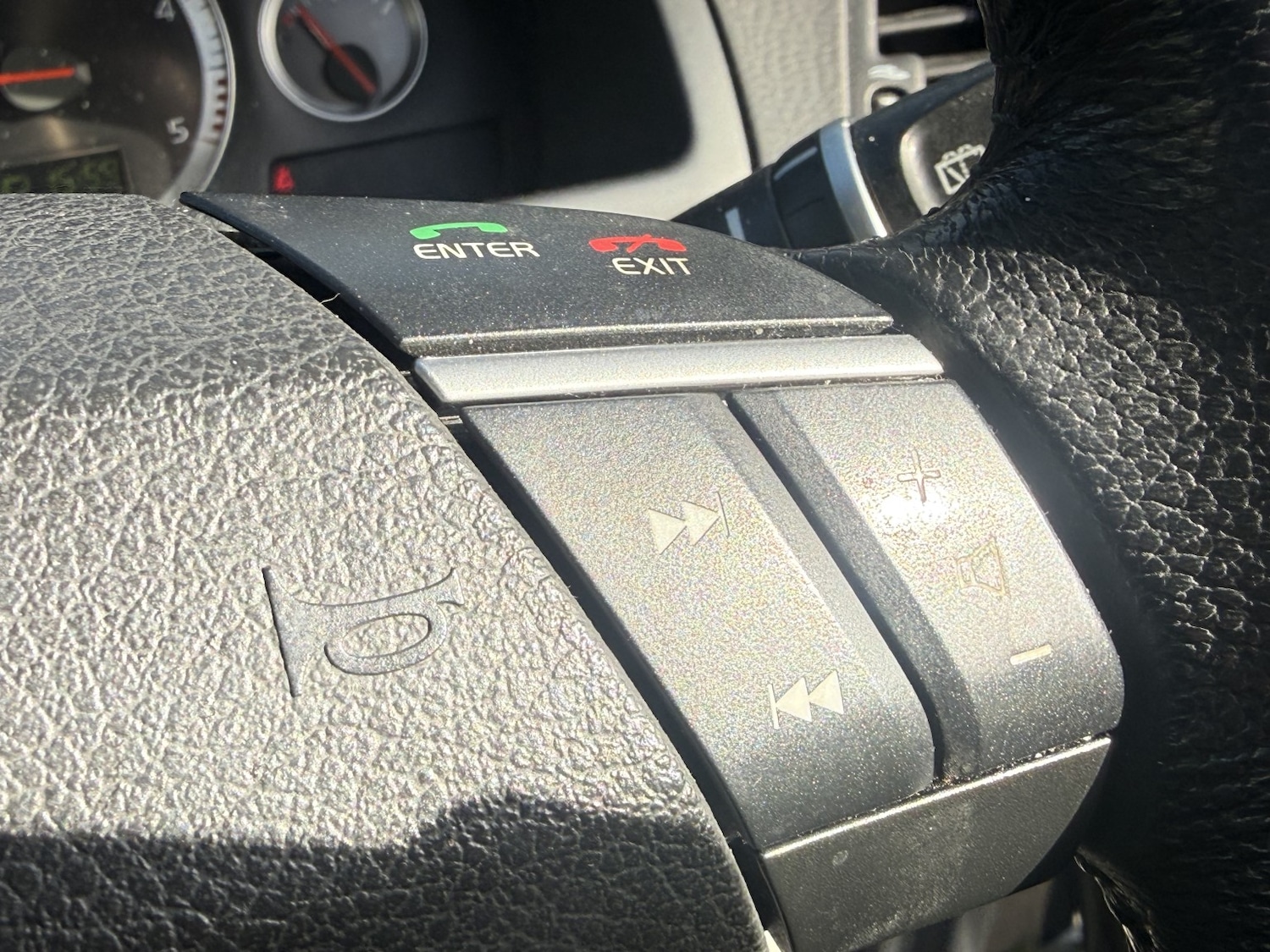 Used Volvo XC90 2010 for sale - 78045539: Photo 51