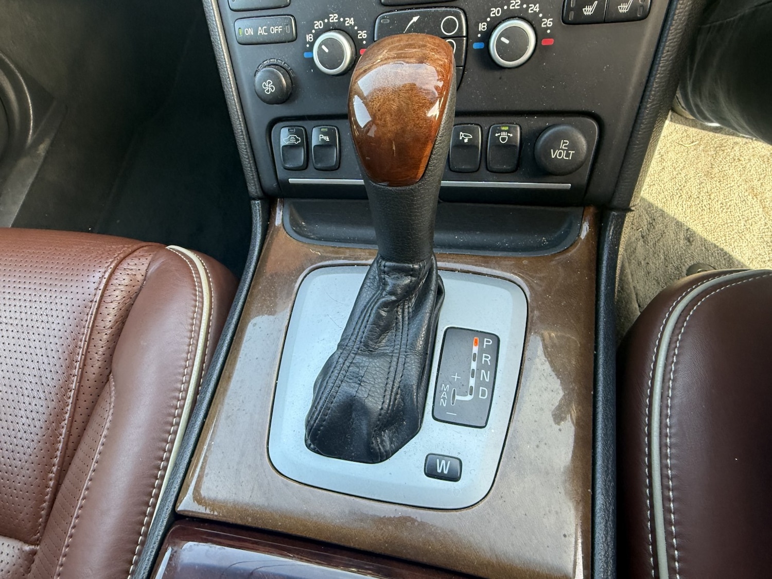 Used Volvo XC90 2010 for sale - 78045539: Photo 55