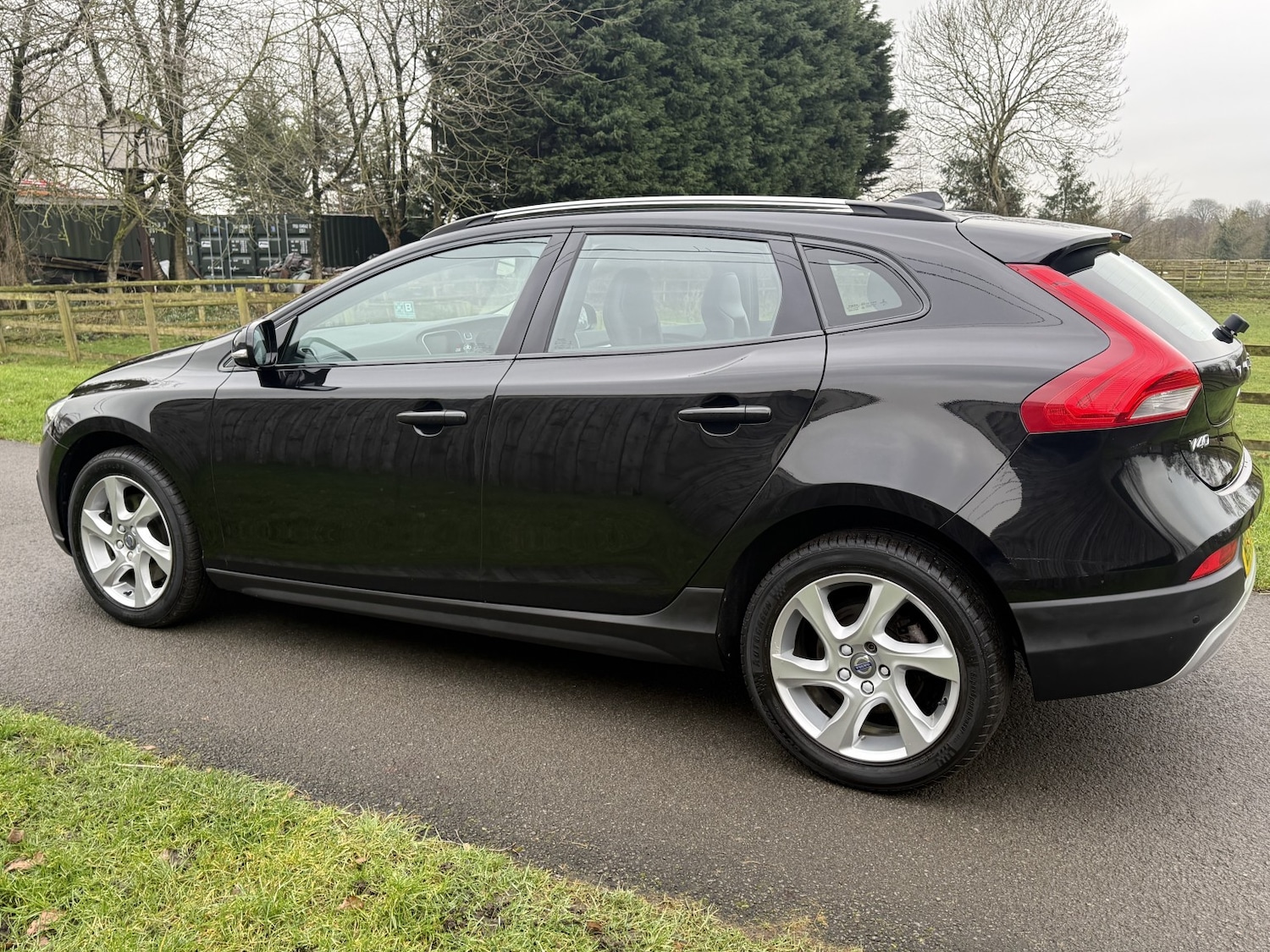 Used Volvo V40 2015 for sale - 77438417: Photo 22
