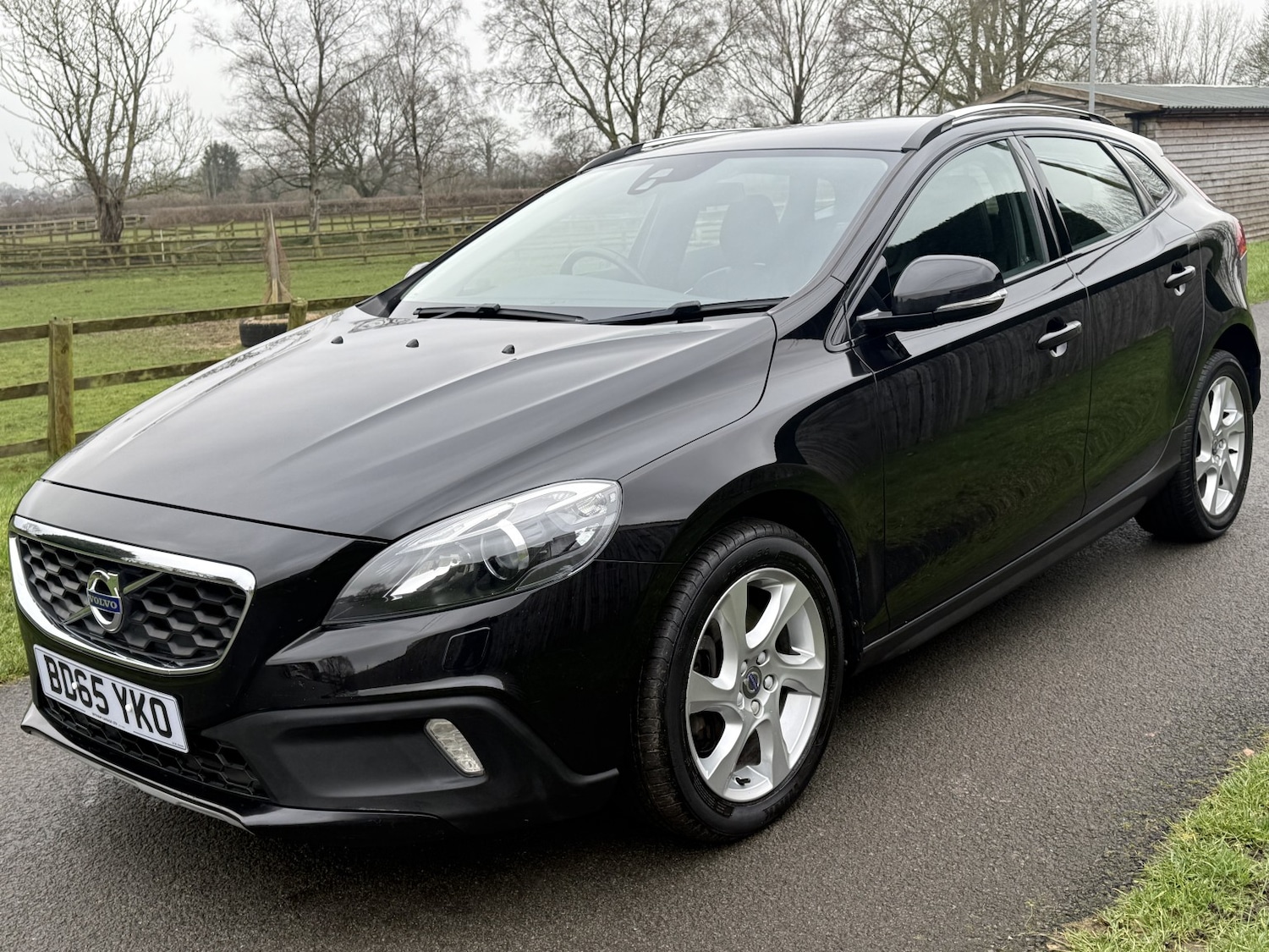 Used Volvo V40 2015 for sale - 77438417: Photo 26