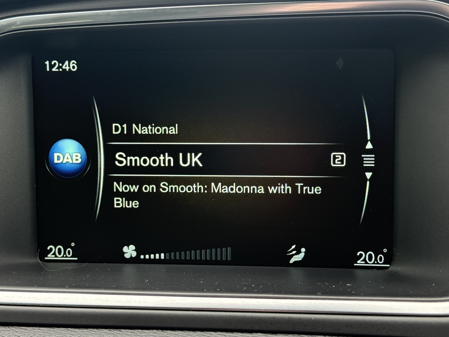 Used Volvo V40 2015 for sale - 77438417: Photo 27