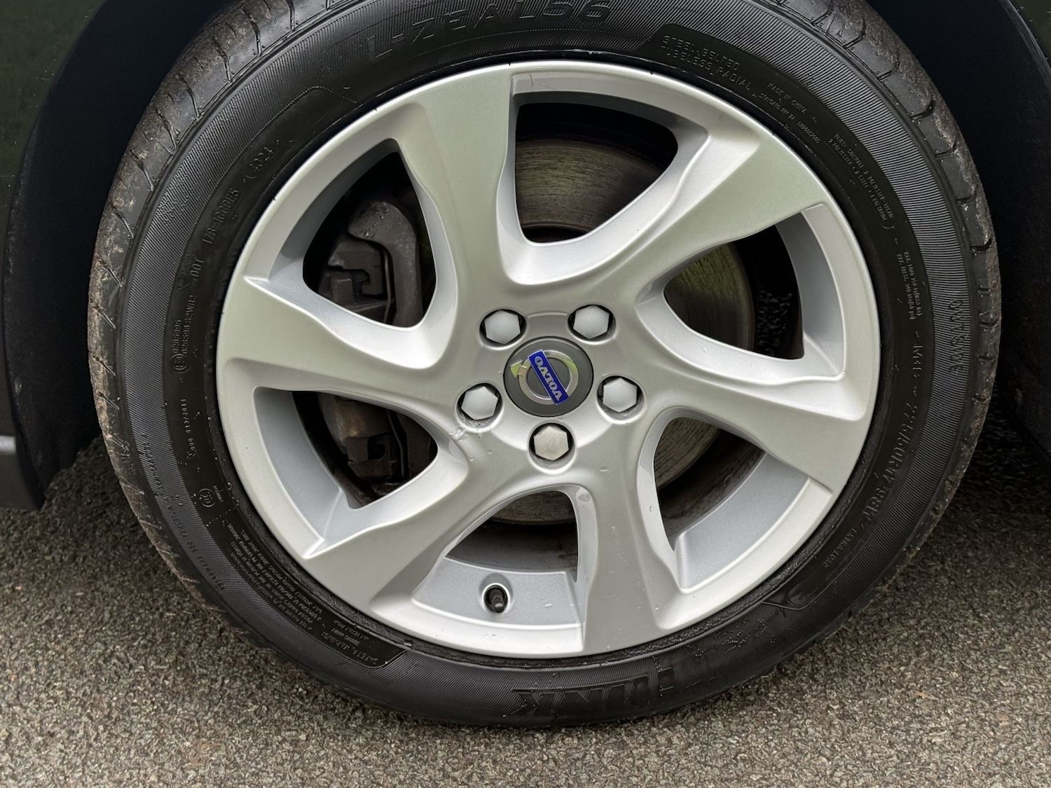 Used Volvo V40 2015 for sale - 77438417: Photo 7