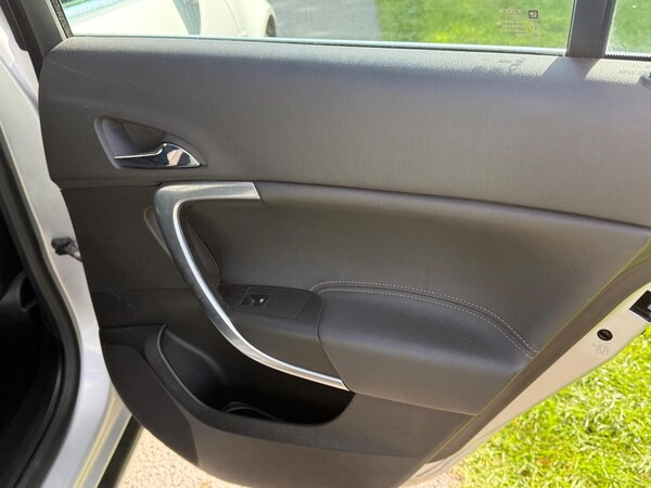 Used Vauxhall Insignia 2011 for sale - 76098760: Photo 33