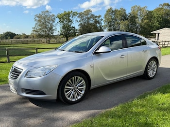 Used Vauxhall Insignia 2011 for sale - 76098760: Photo