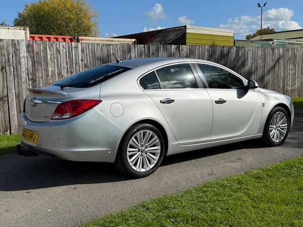Used Vauxhall Insignia 2011 for sale - 76098760: Photo 9