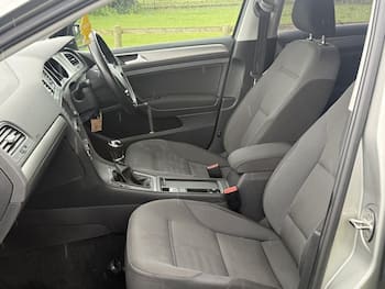 Used Volkswagen Golf 2016 for sale - 79861156: Photo