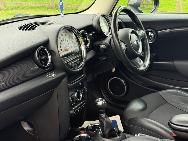 Used MINI Hatch 2011 for sale - 76211828: Photo 11