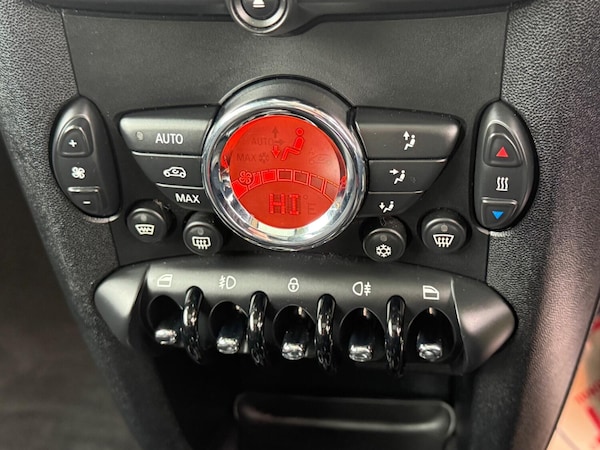 Used MINI Hatch 2011 for sale - 76211828: Photo 21