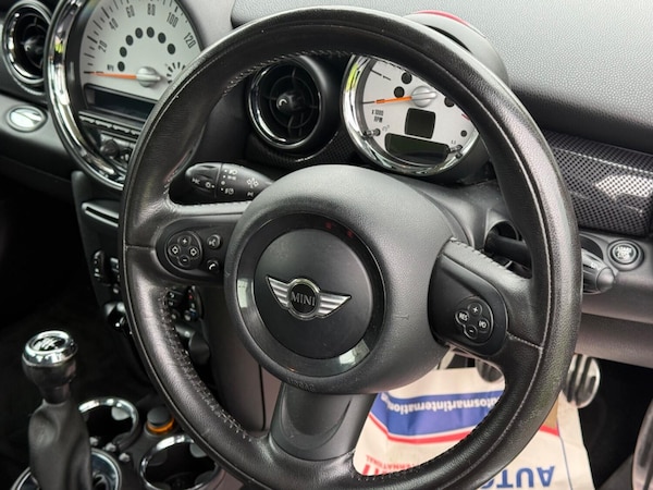 Used MINI Hatch 2011 for sale - 76211828: Photo 25