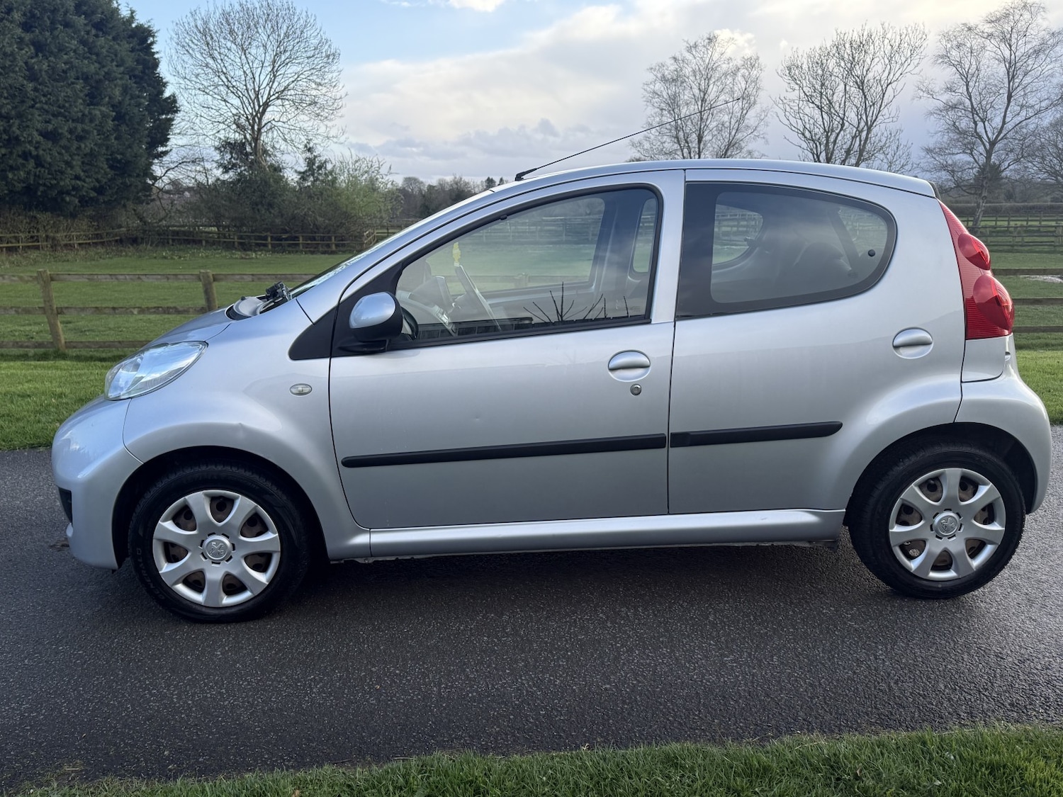 Used Peugeot 107 2011 for sale - 78018440: Photo 20