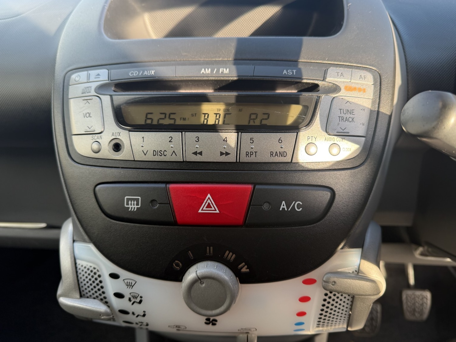 Used Peugeot 107 2011 for sale - 78018440: Photo 5