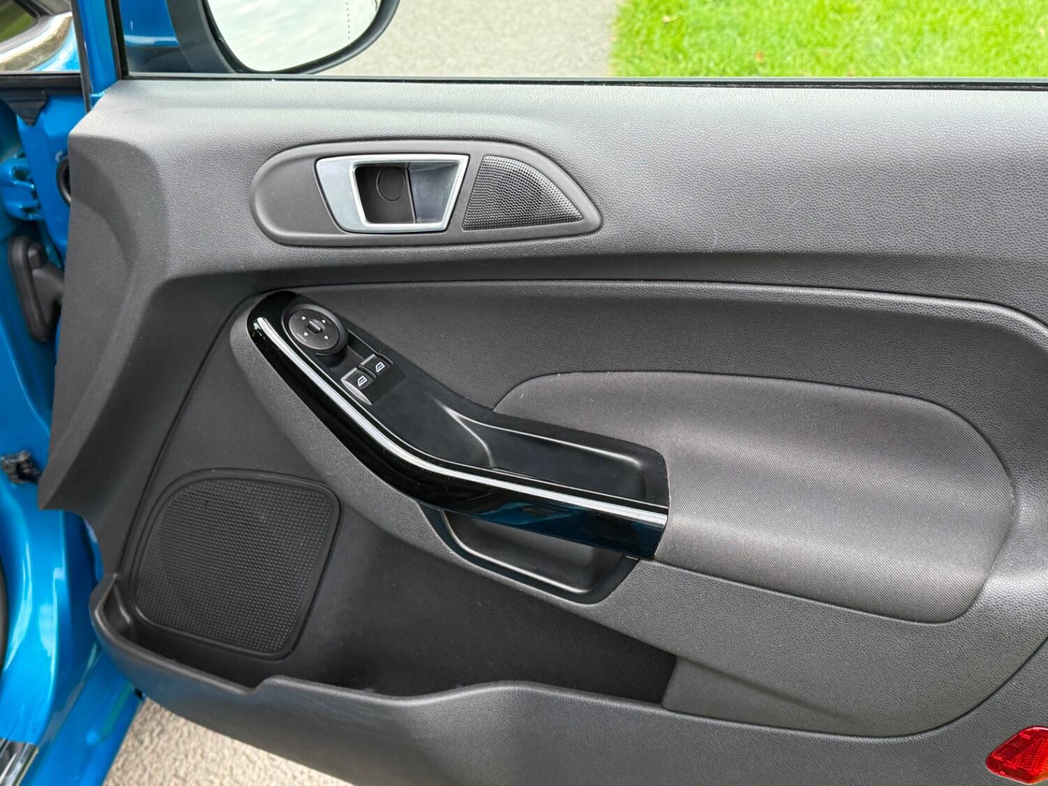 Used Ford Fiesta 2015 for sale - 76299064: Photo 34