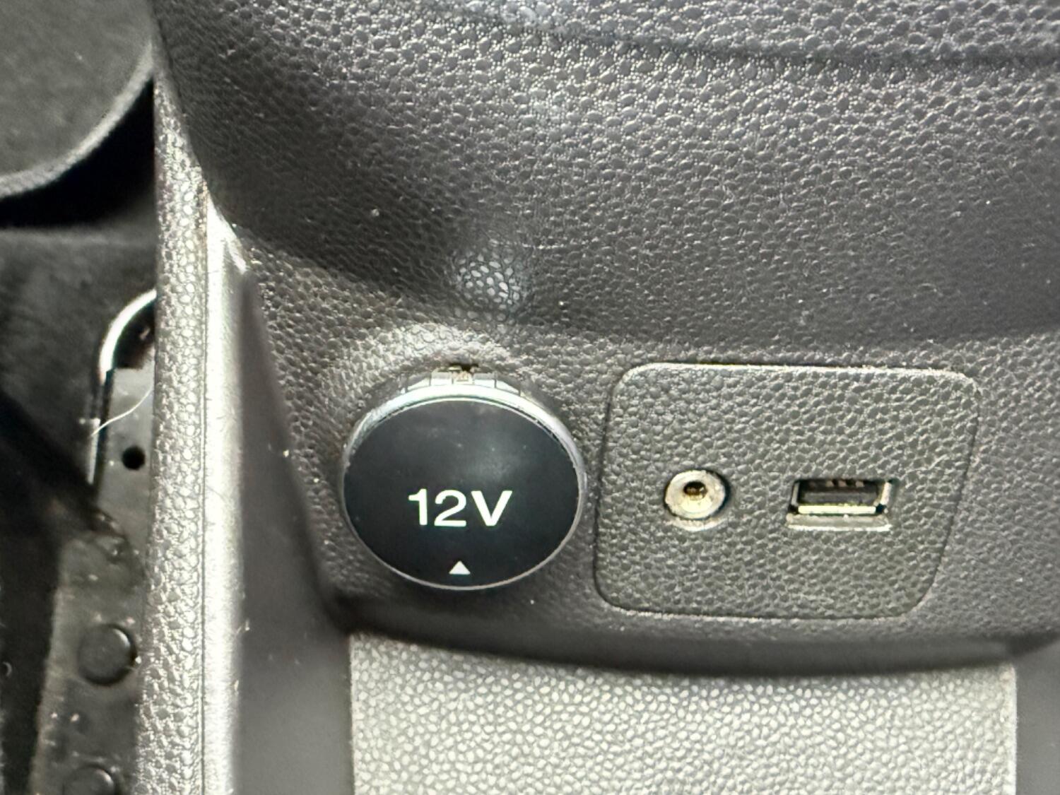 Used Ford Fiesta 2015 for sale - 76299064: Photo 36