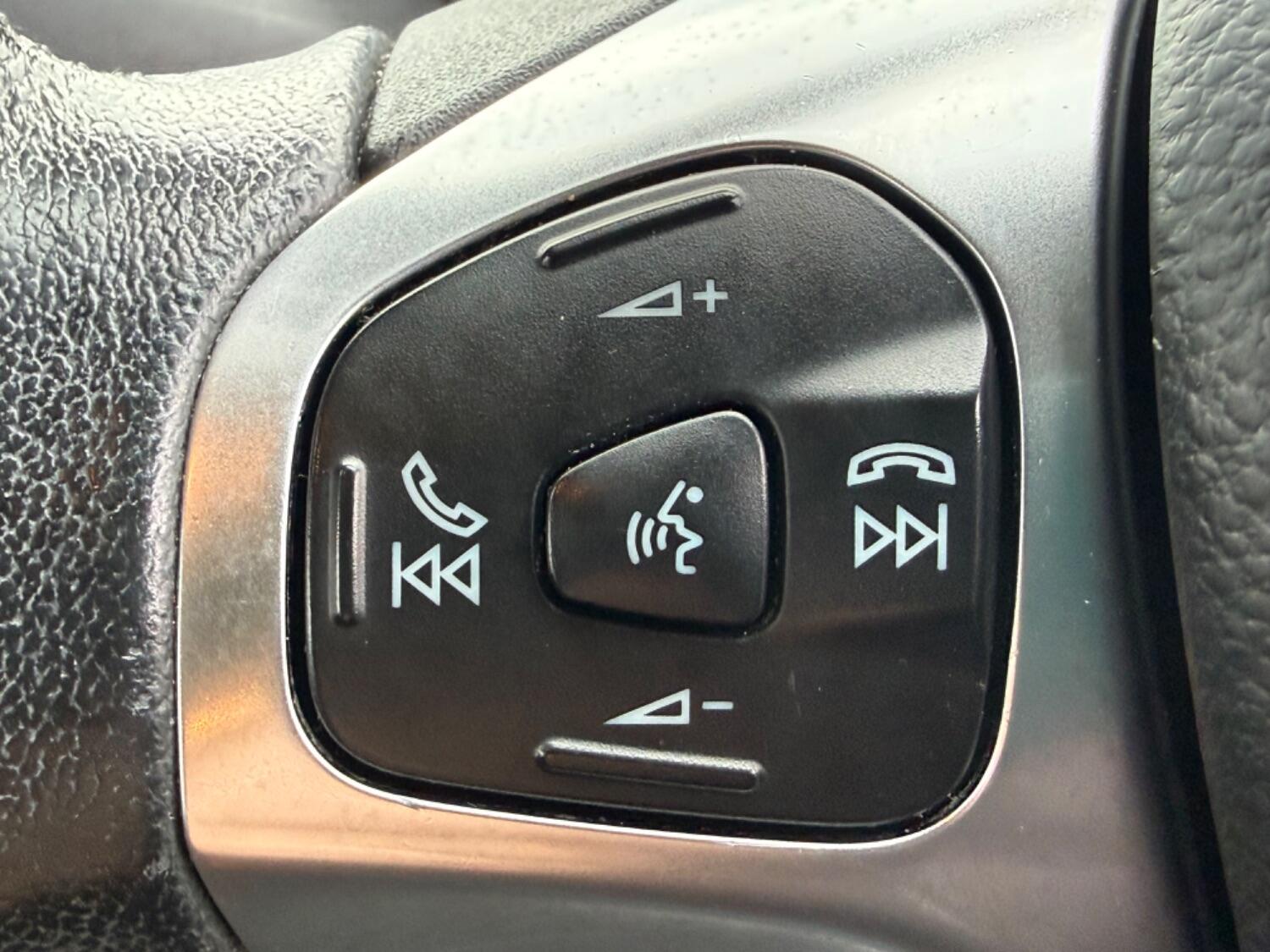 Used Ford Fiesta 2015 for sale - 76299064: Photo 37