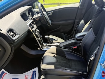 Used Volvo V40 2016 for sale - 78888948: Photo