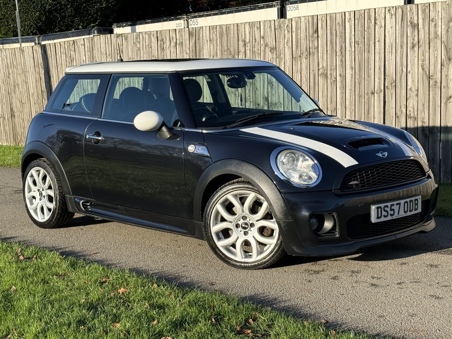 Used MINI Hatch 2007 for sale - 76741379: Photo 1