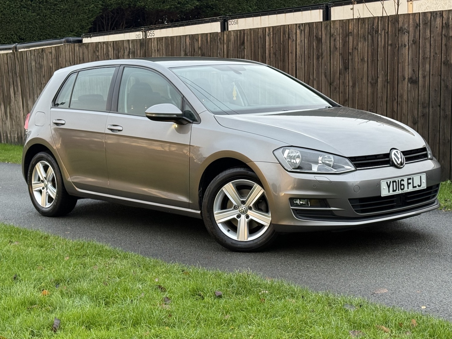 Used Volkswagen Golf 2016 for sale - 76821584: Photo 1