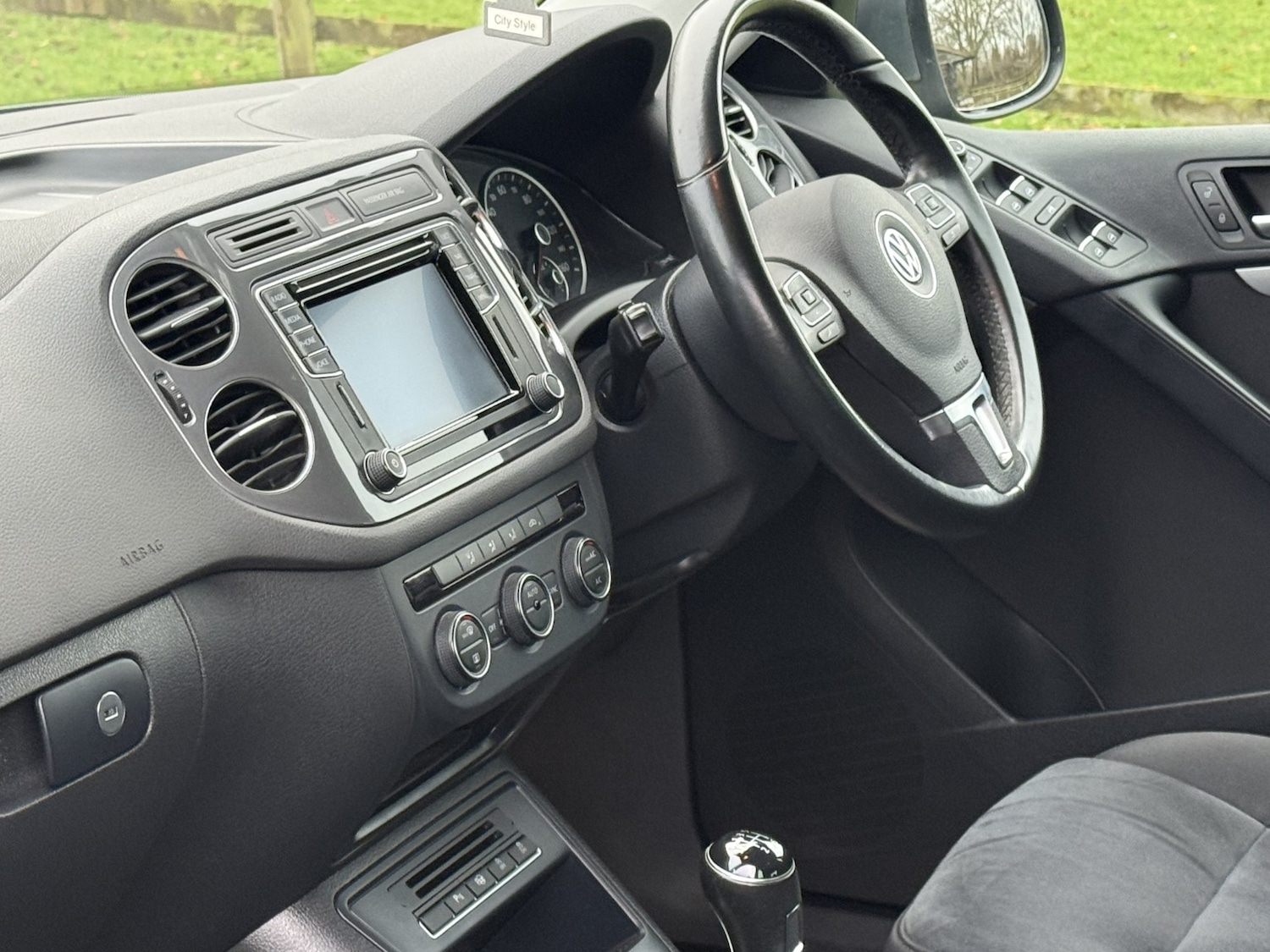 Used Volkswagen Tiguan 2015 for sale - 76859134: Photo 15