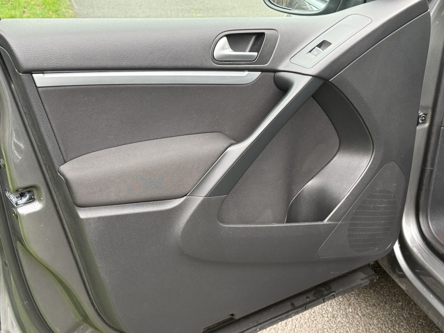 Used Volkswagen Tiguan 2015 for sale - 76859134: Photo 28