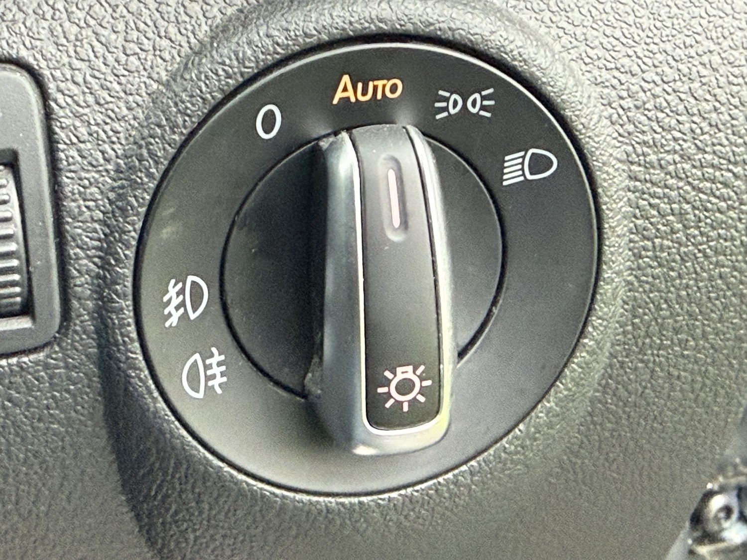 Used Volkswagen Tiguan 2015 for sale - 76859134: Photo 29