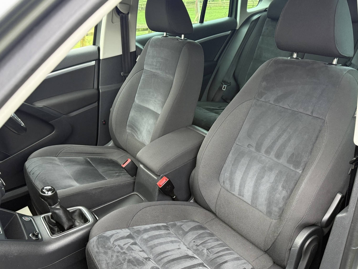 Used Volkswagen Tiguan 2015 for sale - 76859134: Photo 3