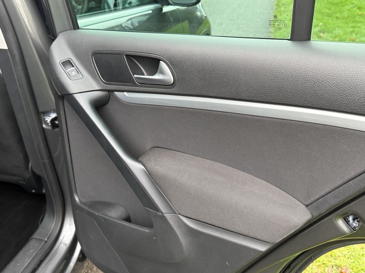 Used Volkswagen Tiguan 2015 for sale - 76859134: Photo 38