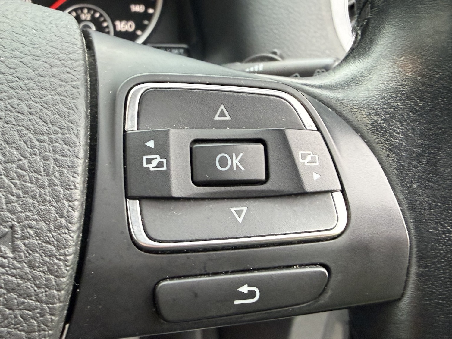 Used Volkswagen Tiguan 2015 for sale - 76859134: Photo 42