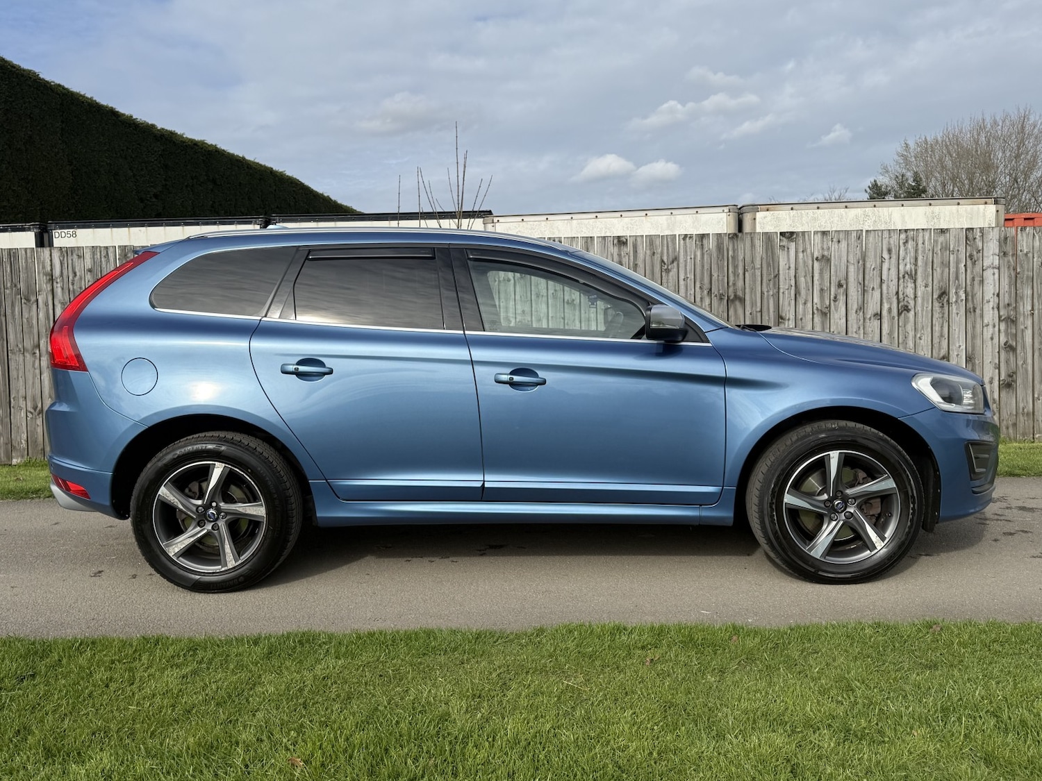 Used Volvo XC60 2015 for sale - 78077844: Photo 10