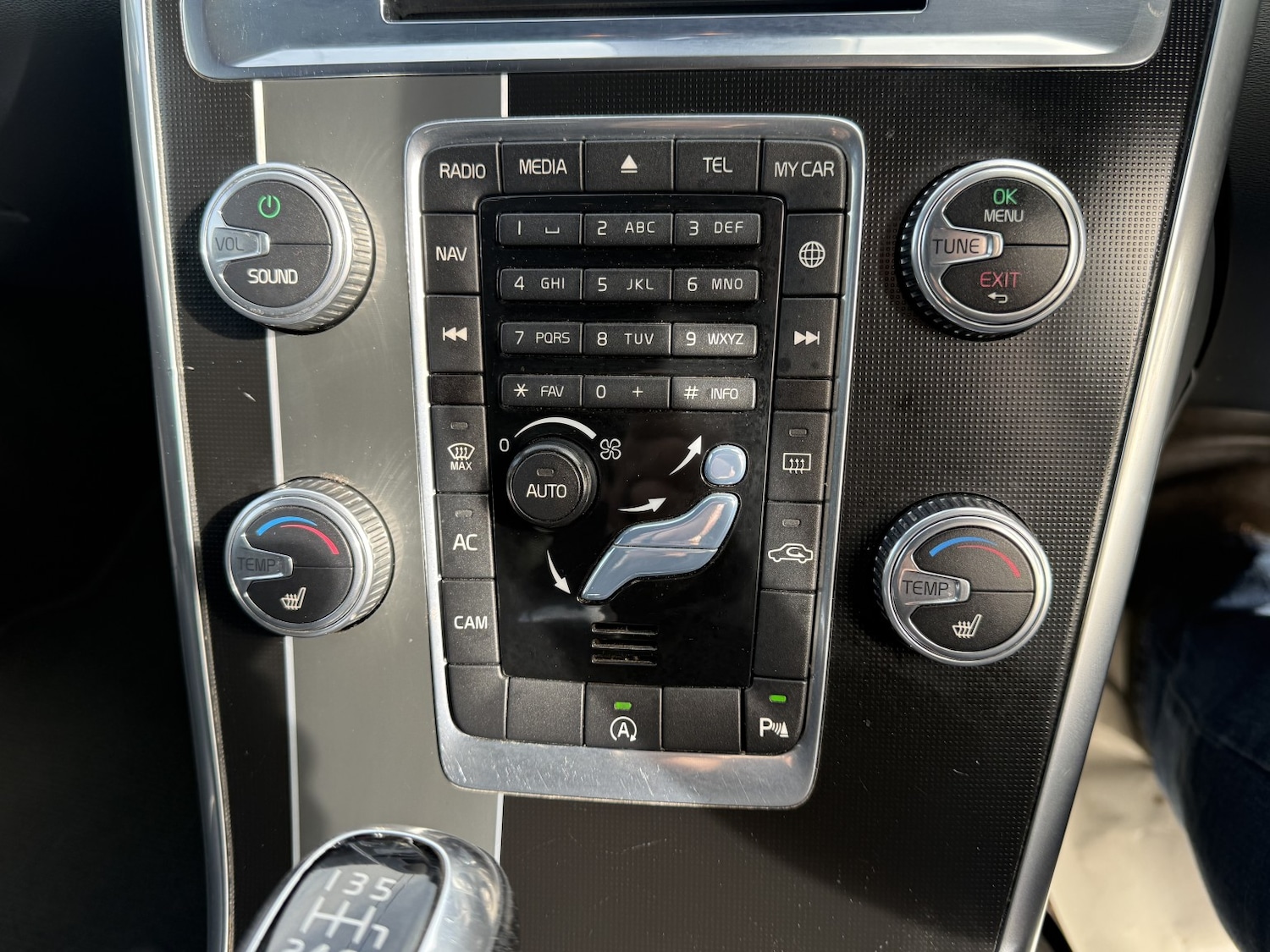 Used Volvo XC60 2015 for sale - 78077844: Photo 19