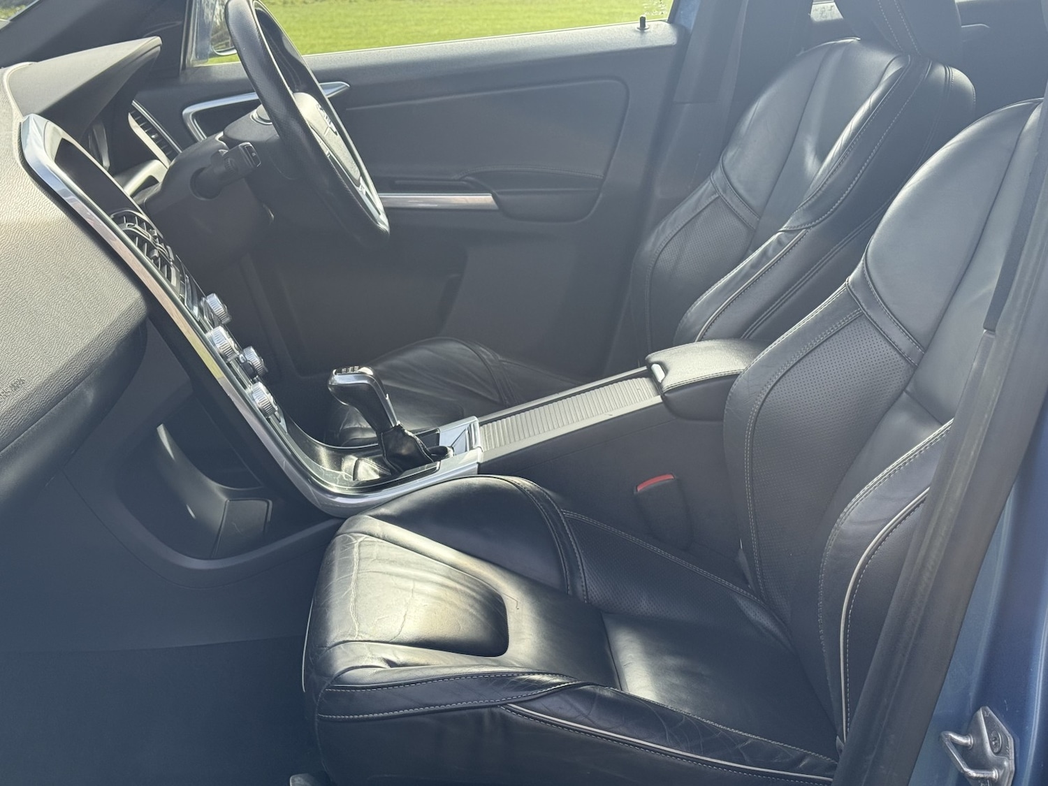 Used Volvo XC60 2015 for sale - 78077844: Photo 27