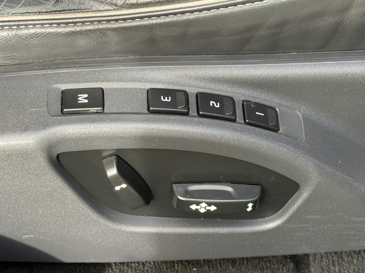 Used Volvo XC60 2015 for sale - 78077844: Photo 40