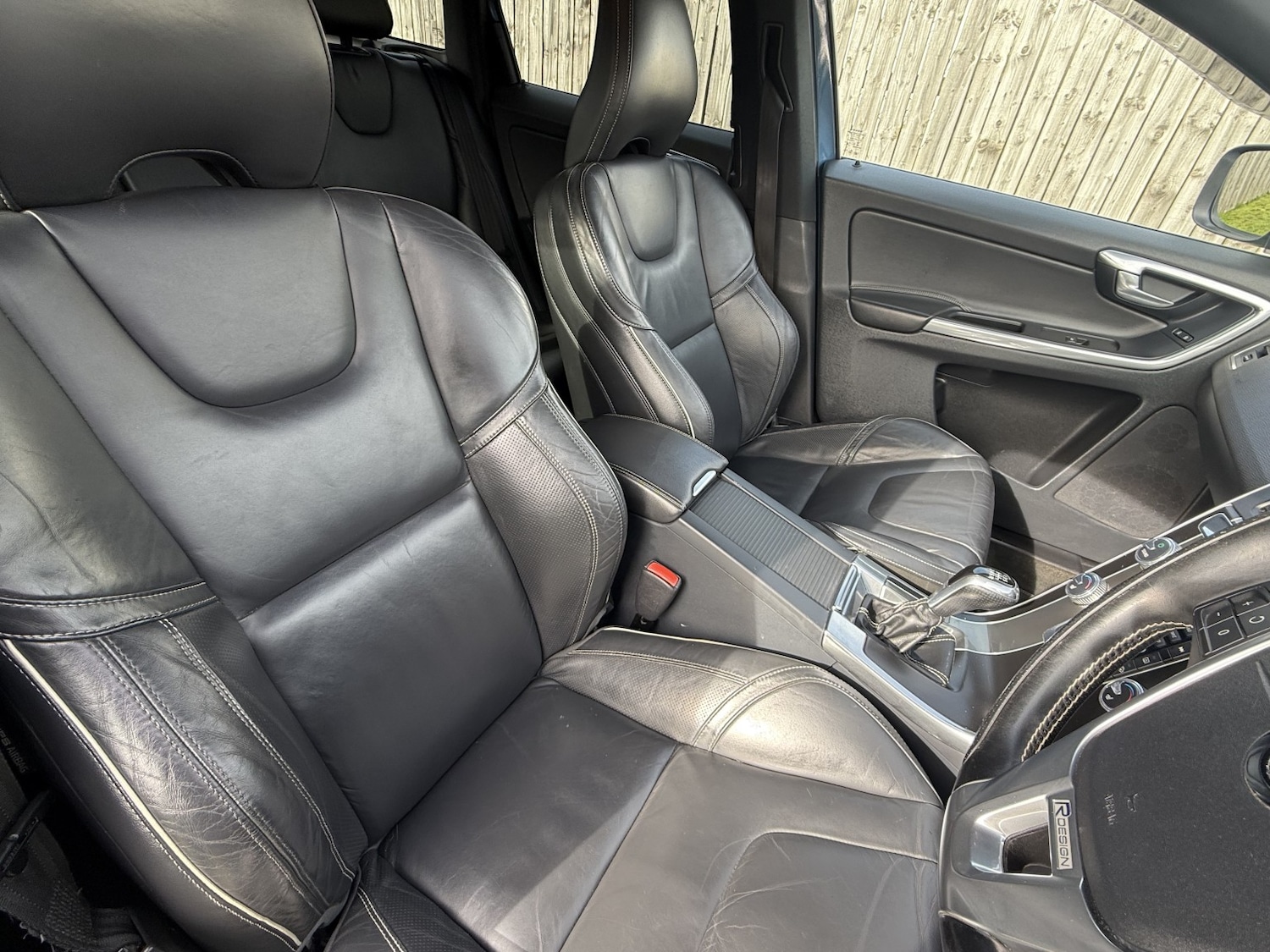 Used Volvo XC60 2015 for sale - 78077844: Photo 41