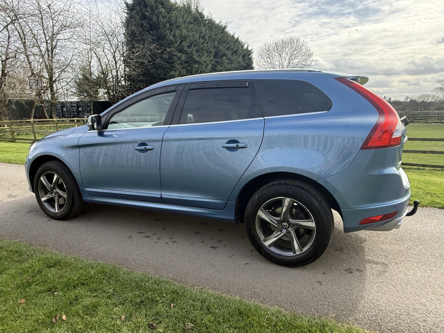 Used Volvo XC60 2015 for sale - 78077844: Photo 6