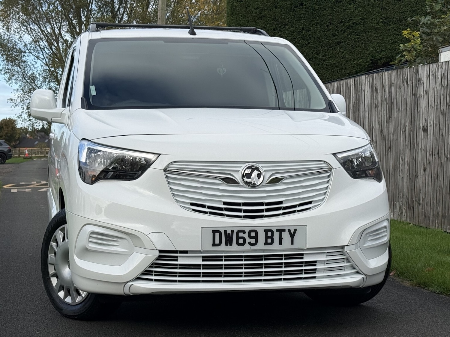 Used Vauxhall Combo 2020 for sale - 76407508: Photo 1