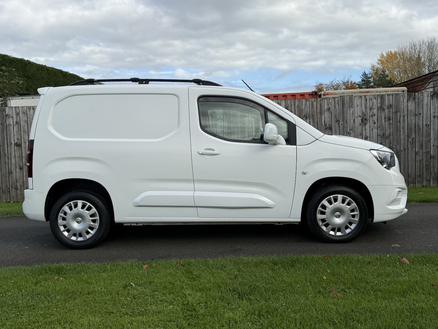 Used Vauxhall Combo 2020 for sale - 76407508: Photo 12