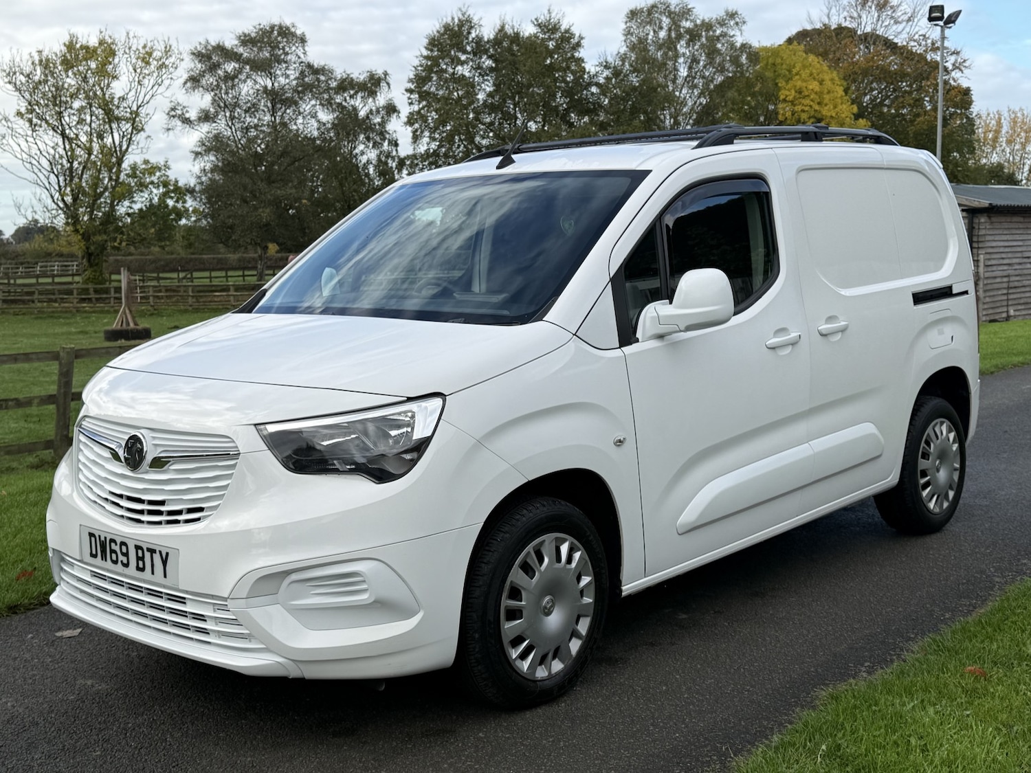 Used Vauxhall Combo 2020 for sale - 76407508: Photo 4