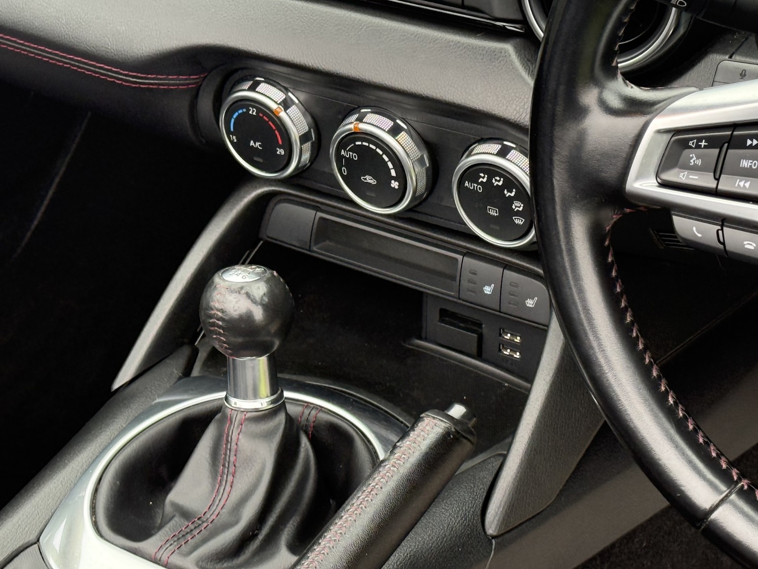 Used Mazda MX-5 2015 for sale - 77107621: Photo 21