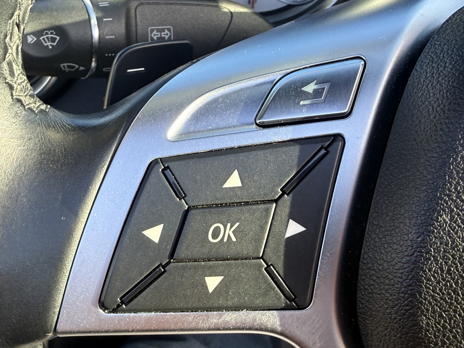 Used Mercedes-Benz SLK 2013 for sale - 77357301: Photo 53