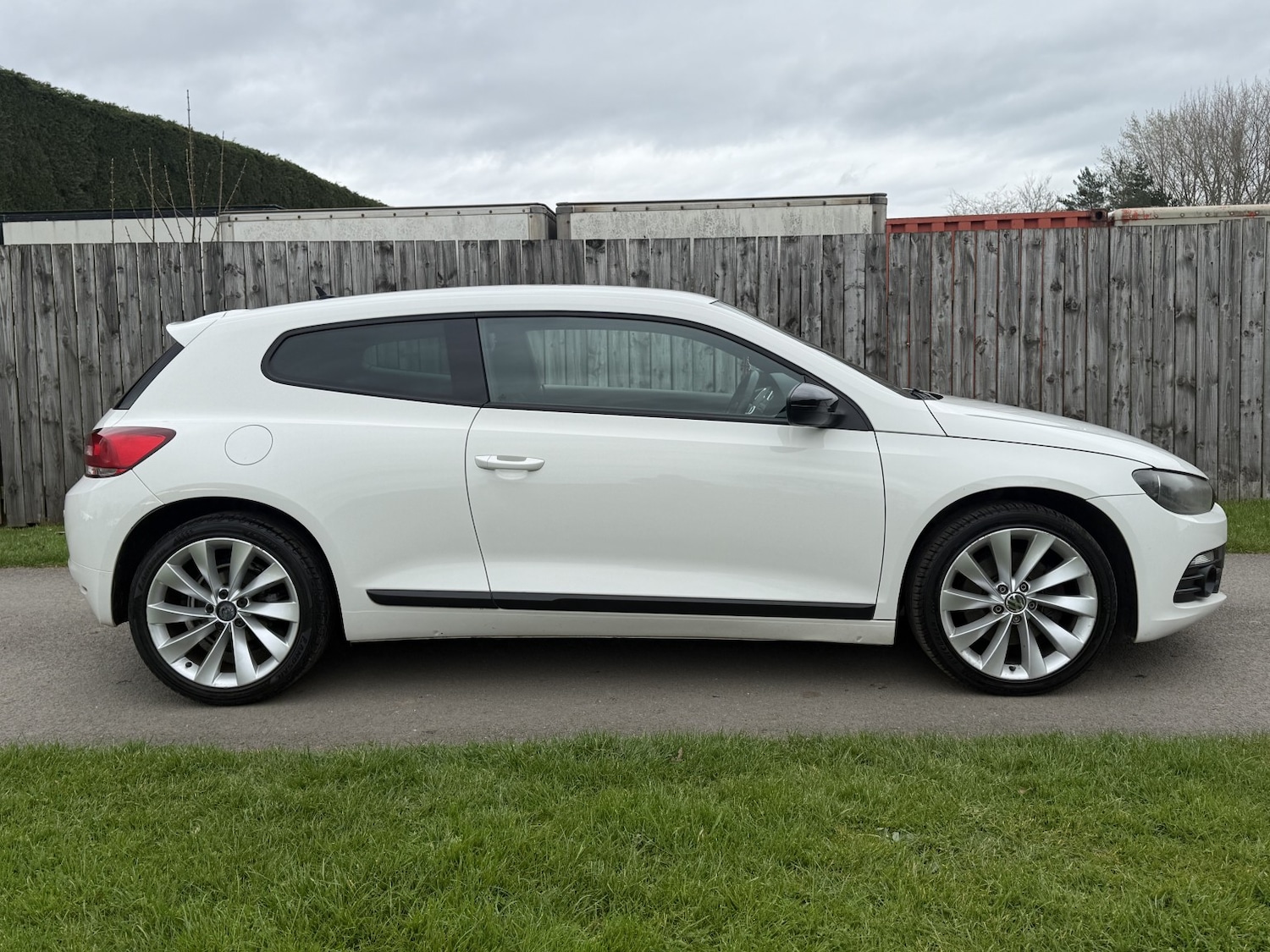 Used Volkswagen Scirocco 2011 for sale - 78112174: Photo 10