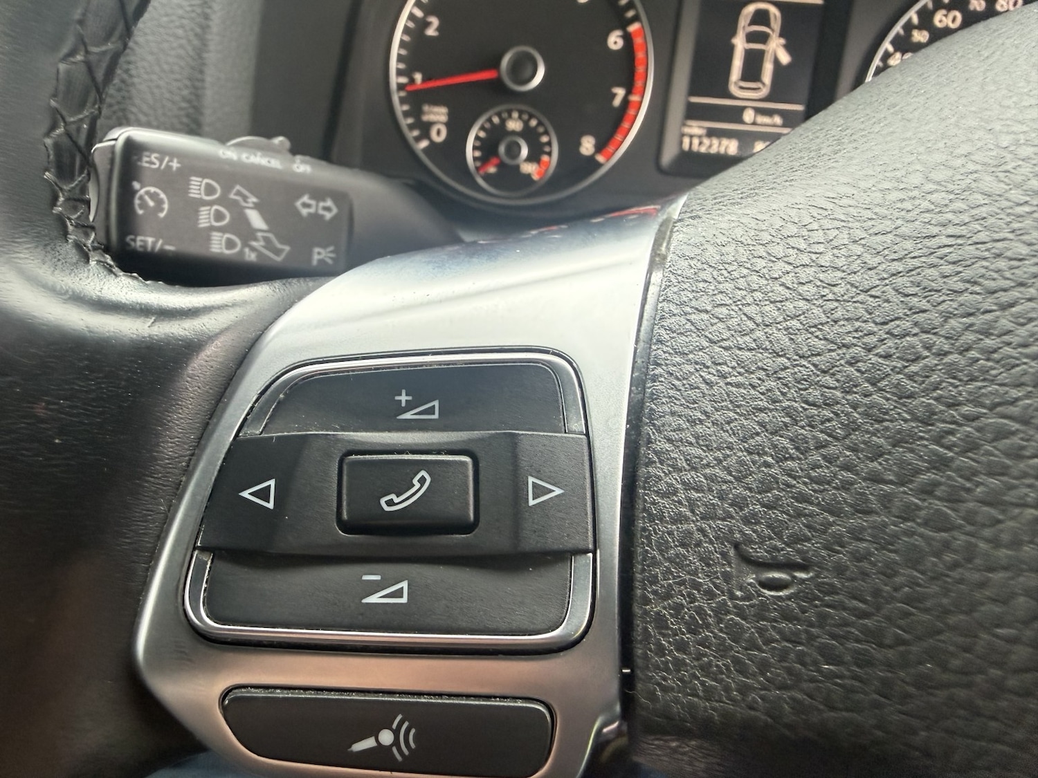 Used Volkswagen Scirocco 2011 for sale - 78112174: Photo 23