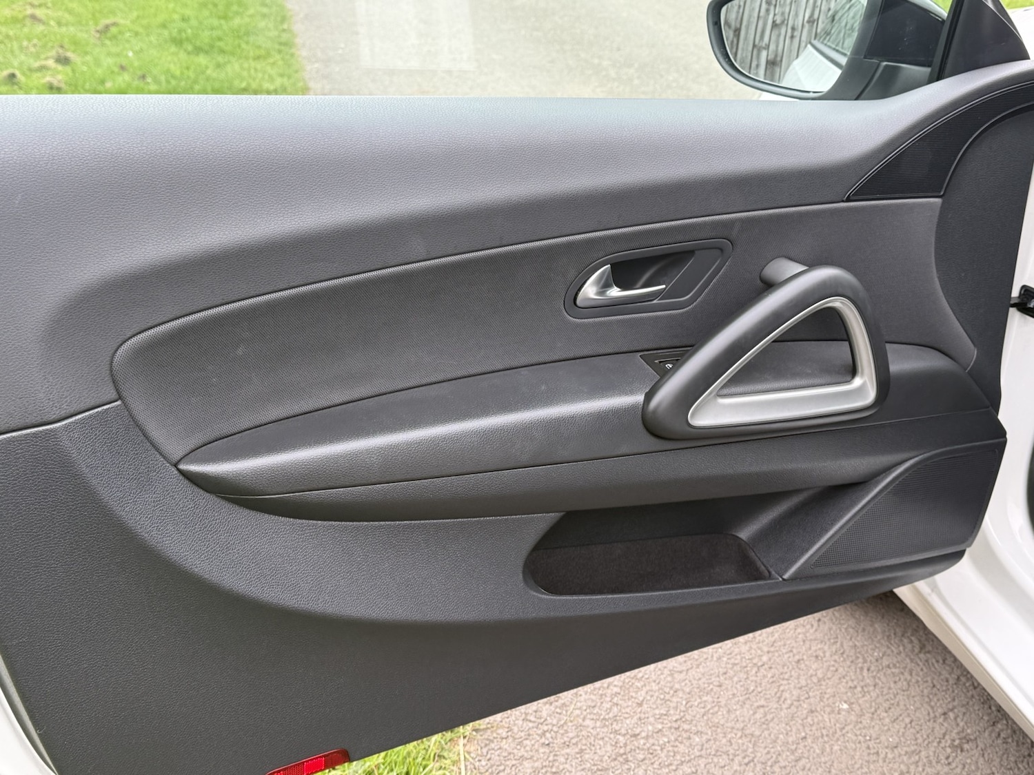 Used Volkswagen Scirocco 2011 for sale - 78112174: Photo 29