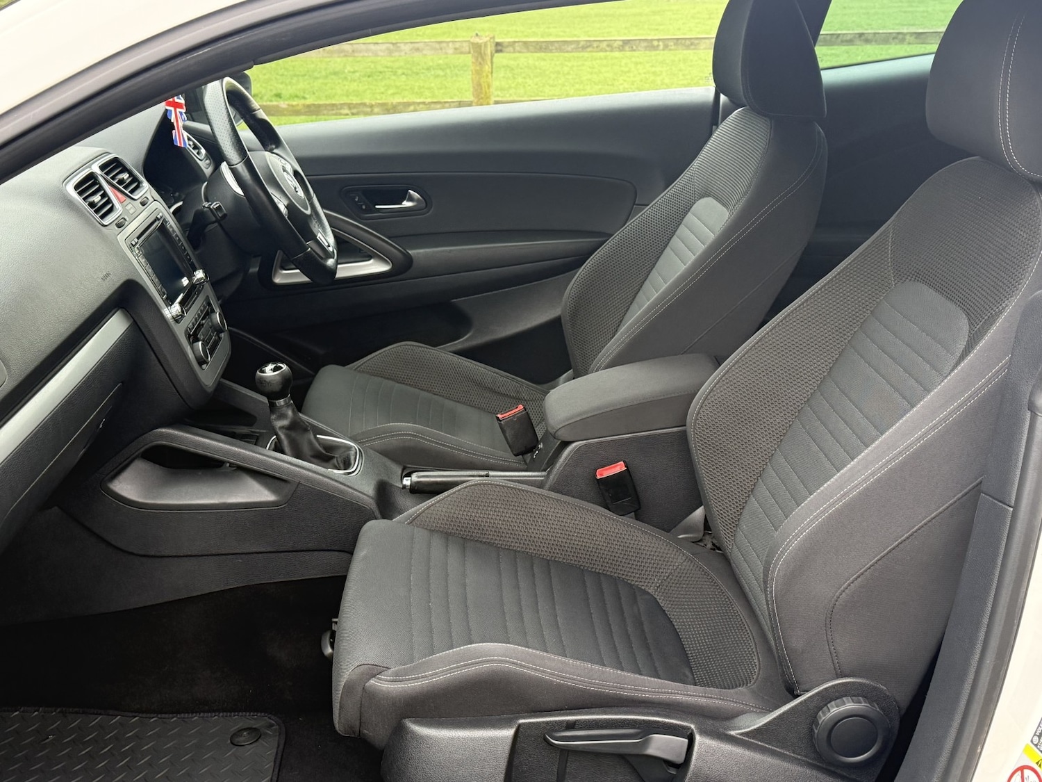 Used Volkswagen Scirocco 2011 for sale - 78112174: Photo 3