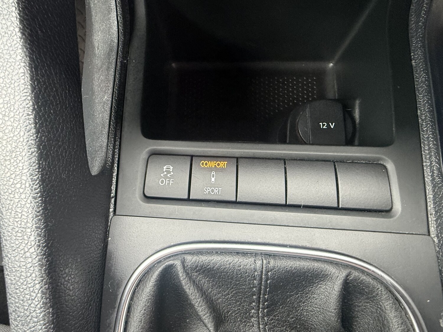 Used Volkswagen Scirocco 2011 for sale - 78112174: Photo 36