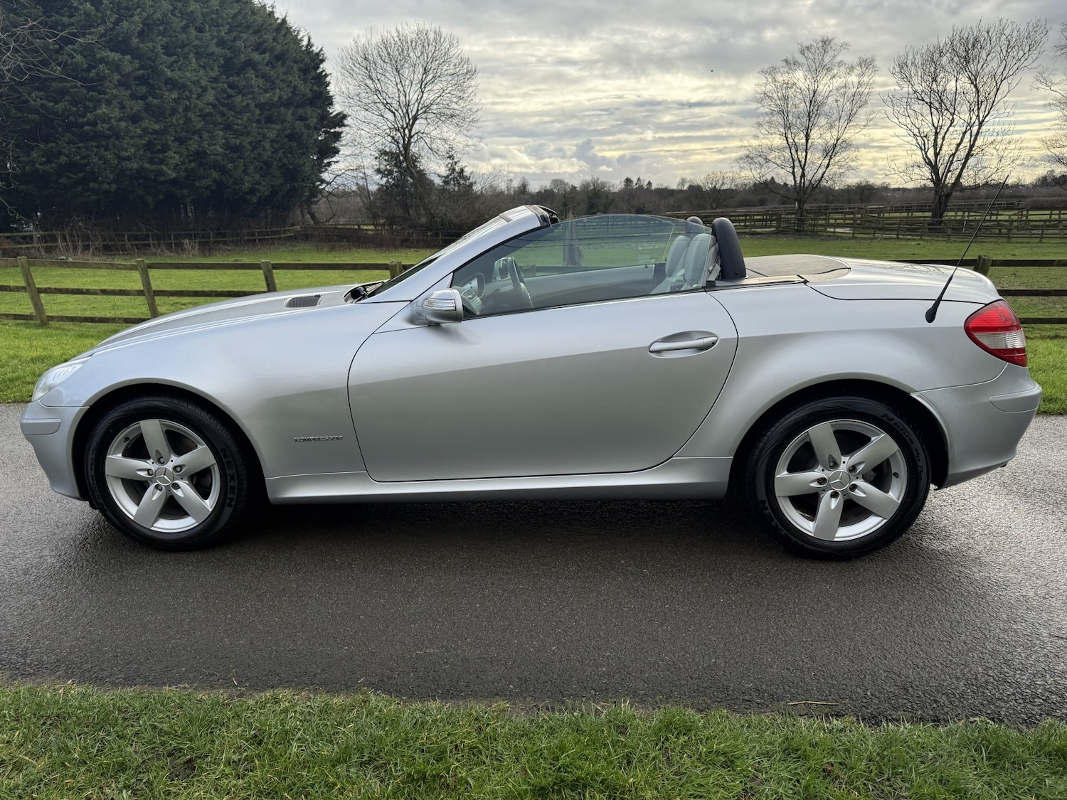 Used Mercedes-Benz SLK 2005 for sale - 77522086: Photo 16