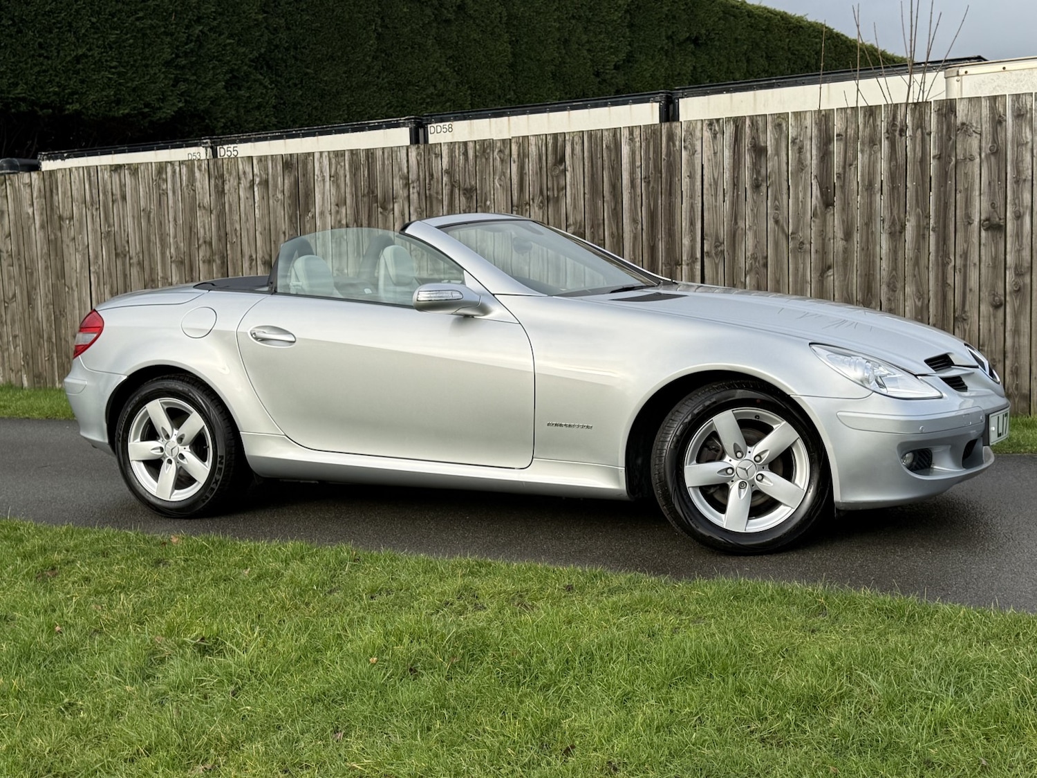 Used Mercedes-Benz SLK 2005 for sale - 77522086: Photo 42