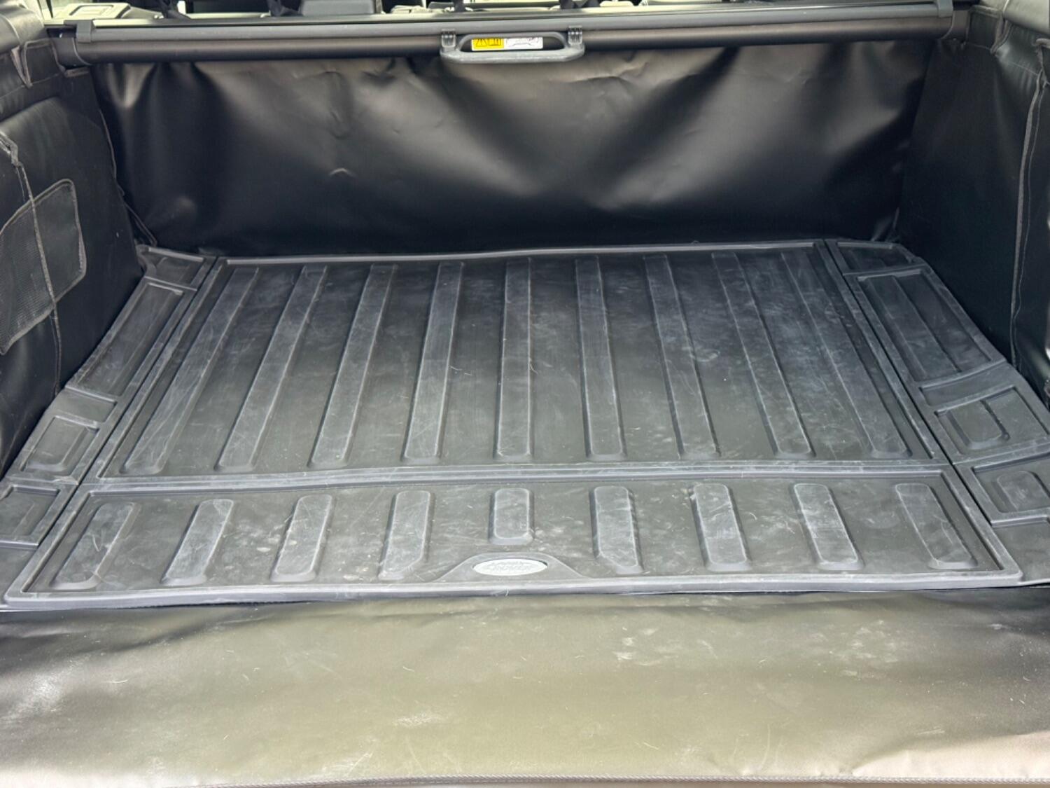 Used Land Rover Discovery 2023 for sale - 77395137: Photo 25