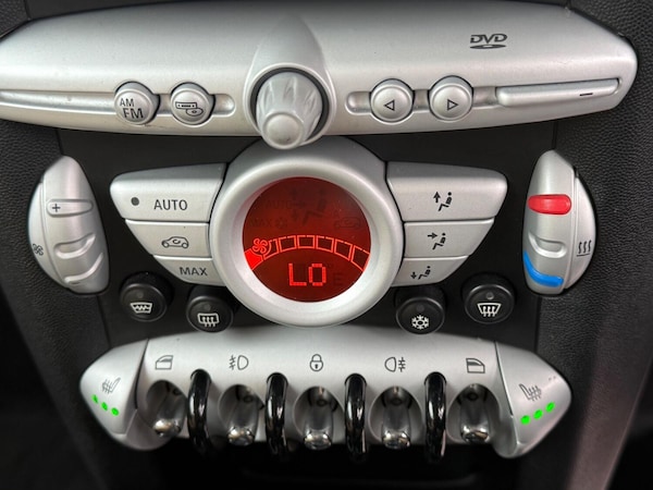 Used MINI Hatch 2010 for sale - 76237140: Photo 12
