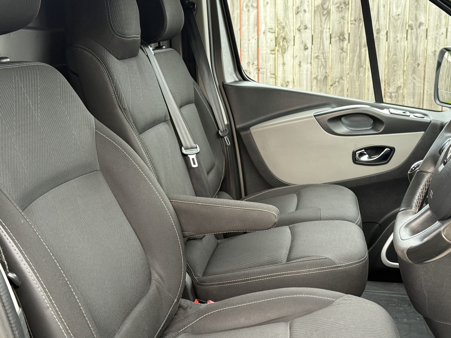 Used Renault Trafic 2015 for sale - 76547939: Photo 15